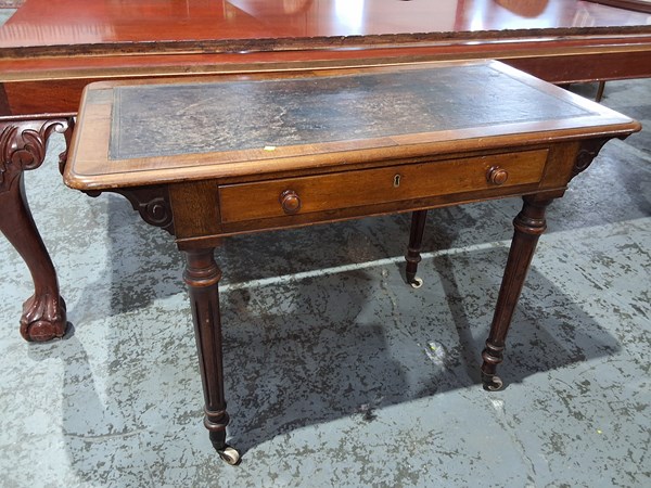 Lot 93 - WRITING DESK
