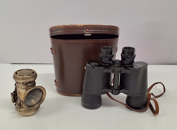 Lot 1364 - BINOCULARS AND BIKE LAMP
