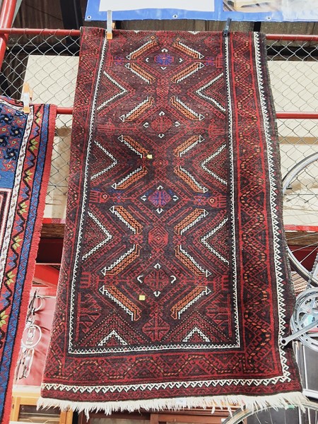 Lot 74 - RUG