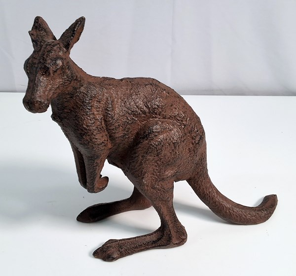 Lot 26 - ORNAMENT