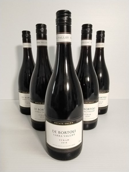 Lot 62 - DE BORTOLI SYRAH