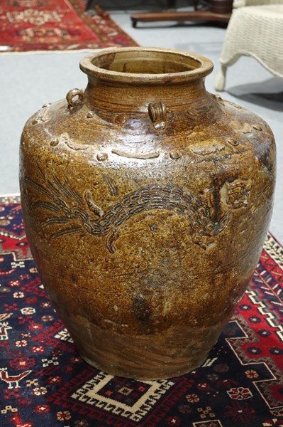 Lot 7 - FLOOR VASE