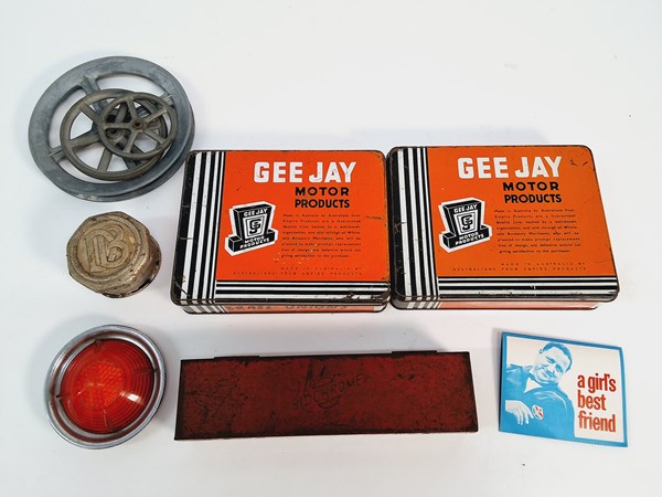 Lot 1184 - AUTOMOBILIA