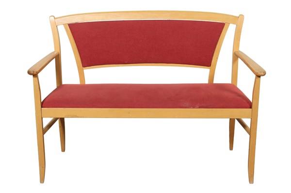 Lot 23 - BENCH LOUNGE
