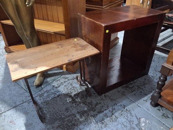 Lot 13 - FURNITURE LOT