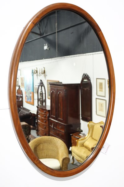 Lot 69 - WALL MIRROR