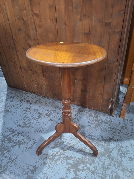 Lot 62 - WINE TABLE