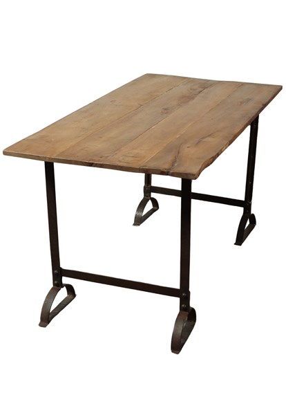 Lot 167 - CAMPAIGN TABLE