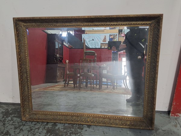 Lot 2 - WALL MIRROR