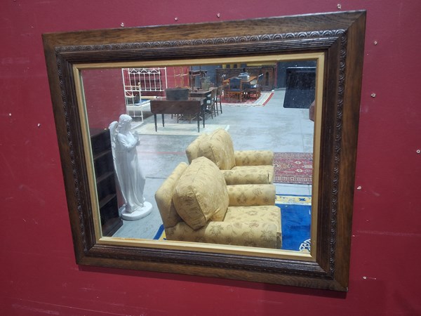 Lot 30 - WALL MIRROR