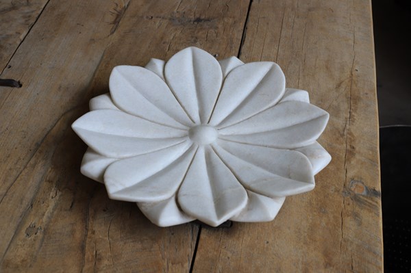 Lot 38 - MARBLE LOTUS PLATE