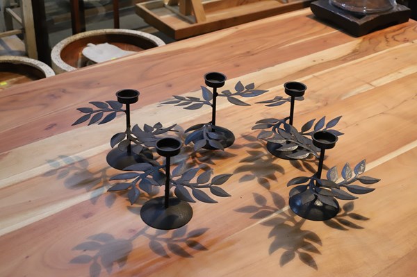 Lot 41 - CANDLE HOLDERS