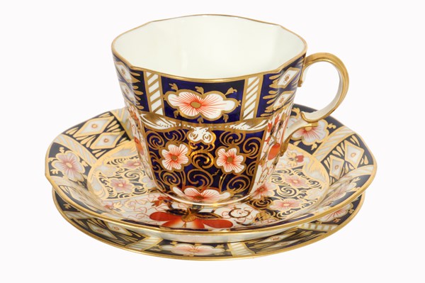 Lot 22 - ROYAL CROWN DERBY