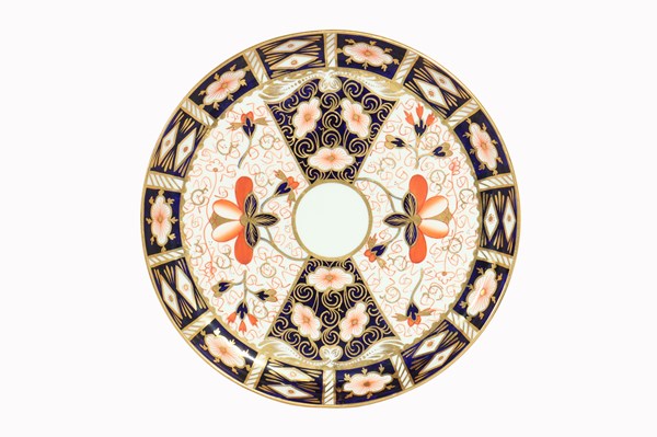 Lot 16 - ROYAL CROWN DERBY