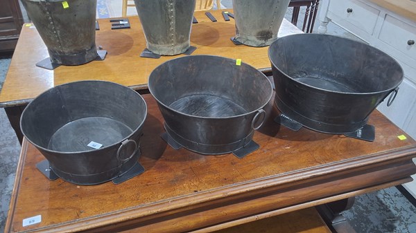 Lot 90 - SET OF THREE TUBS