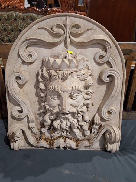 Lot 256 - GARDEN FOUNTAIN