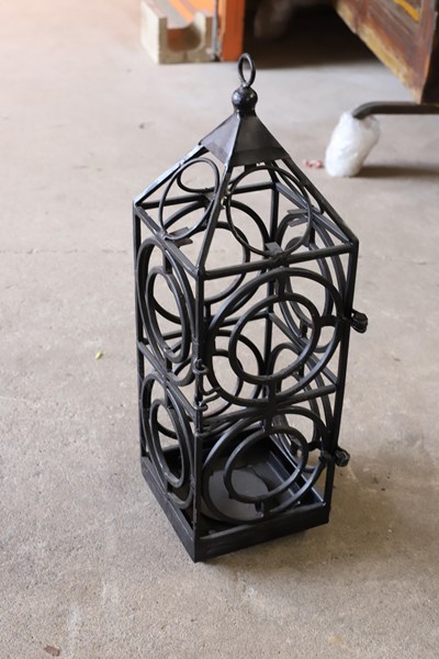 Lot 57 - LANTERN