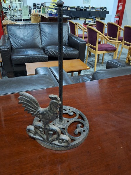 Lot 293 - PAPER TOWEL HOLDER