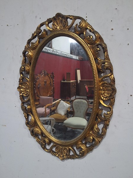 Lot 5 - WALL MIRROR