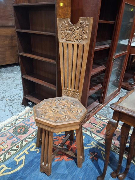 Lot 217 - HALL CHAIR