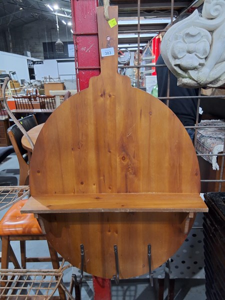 Lot 430 - HANGING SHELF
