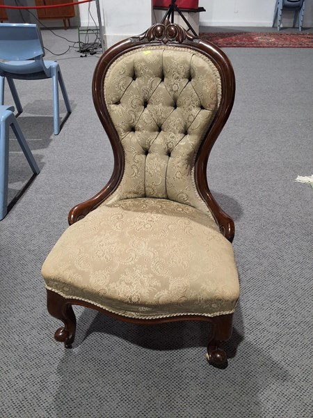 Lot 157 - GRANDMOTHER CHAIR