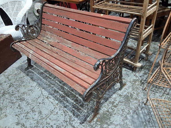Lot 407 - GARDEN BENCH
