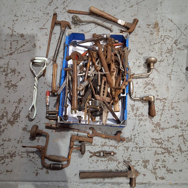Lot 238 - HAND TOOLS