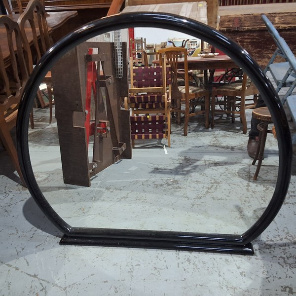 Lot 95 - WALL MIRROR