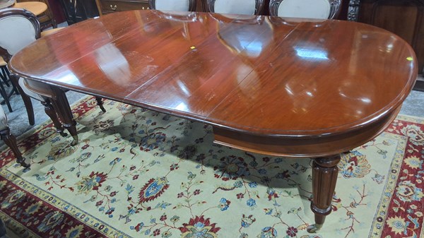 Lot 77 - DINING TABLE