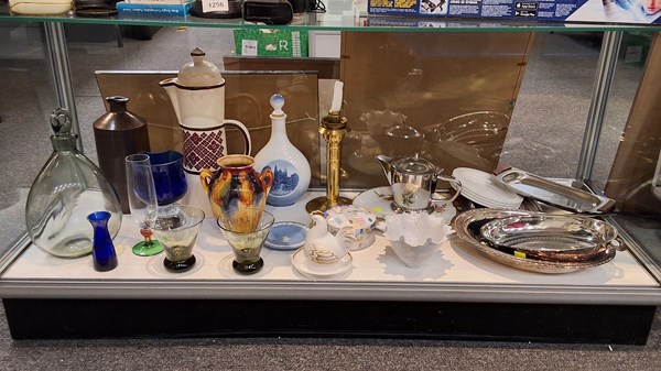 Lot 1337 - DECORATIVE HOMEWARE