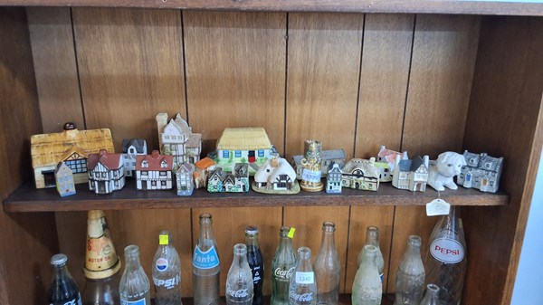 Lot 1339 - ORNAMENTS