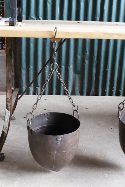 Lot 224 - IRON HANGING PLANTER