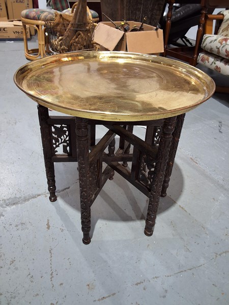 Lot 17 - SIDE TABLE