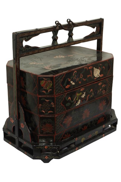 Lot 247 - CHINESE WEDDING BASKET