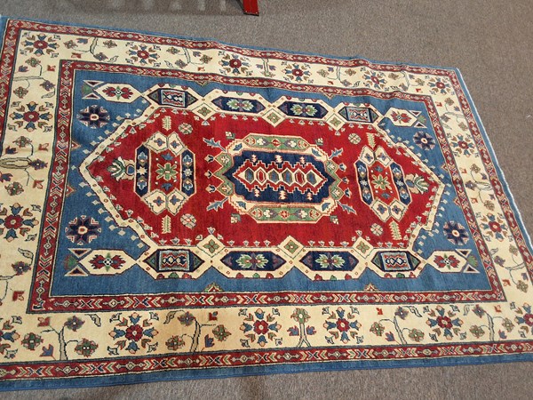 Lot 174 - RUG