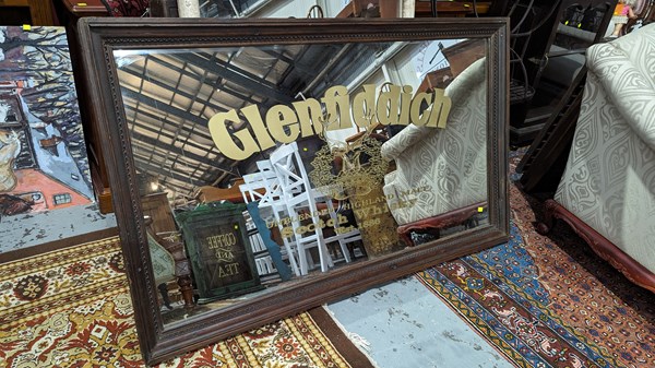 Lot 44 - MIRROR