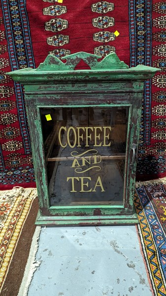Lot 46 - SHOP DISPLAY