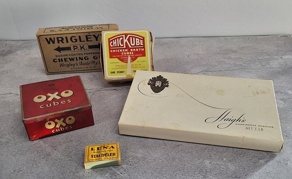Lot 1219 - VINTAGE PACKAGING