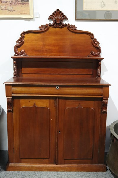 Lot 297 - CHIFFONIER