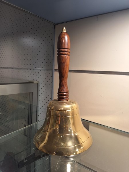 Lot 1258 - SCHOOL BELL