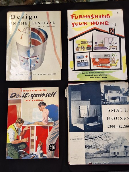 Lot 1201 - MID-CENTURY HOME-MAKING
