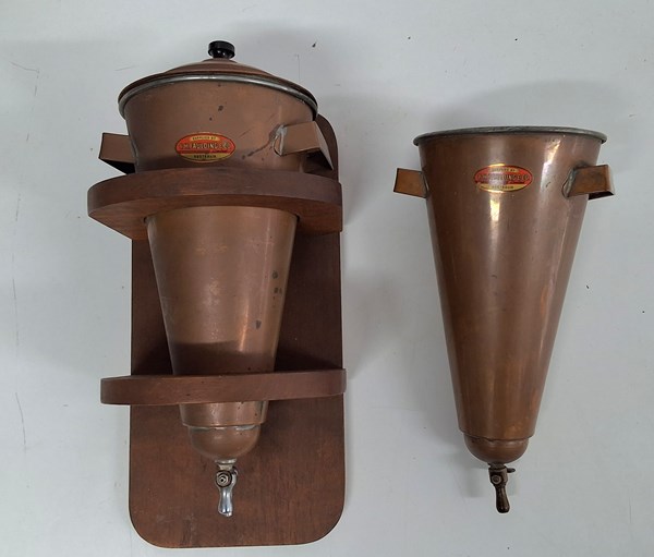 Lot 1350 - RETORT FUNNELS