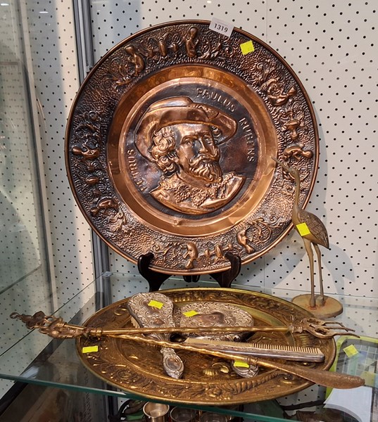 Lot 1319 - METALWARES