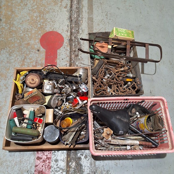 Lot 377 - BICYCLE PARTS