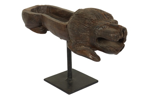 Lot 91 - ORNAMENT