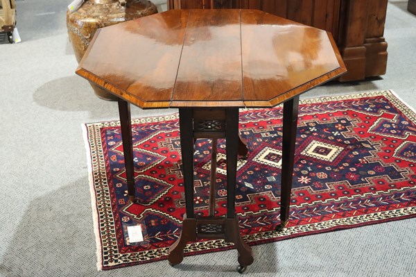 Lot 105 - OCCASIONAL TABLE