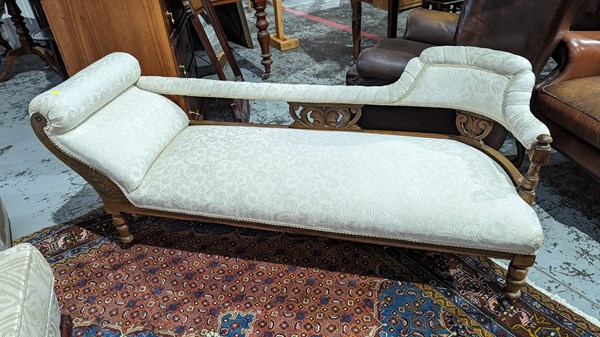 Lot 14 - EDWARDIAN SETTEE