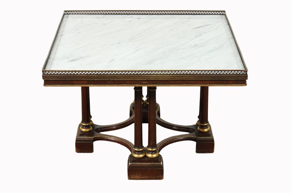 Lot 12 - OCCASIONAL TABLE
