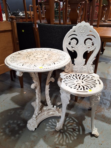 Lot 443 - PATIO SETTING